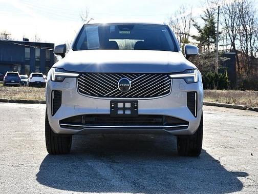 2025 Volvo XC90 Plus