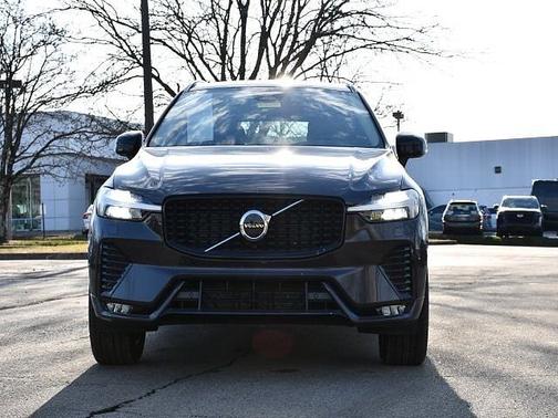 2025 Volvo XC60 Plus