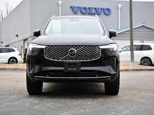 2025 Volvo XC90 Plus