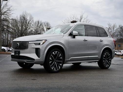 2025 Volvo XC90 Plus