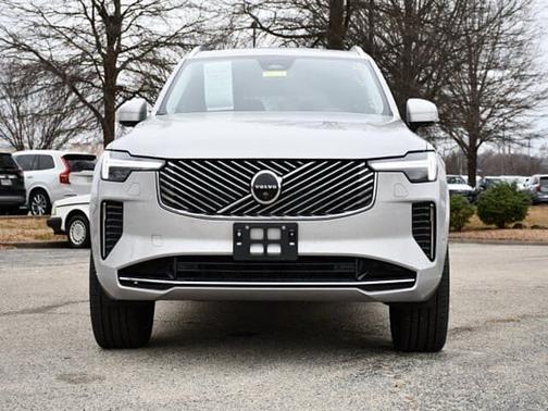 2025 Volvo XC90 Plus