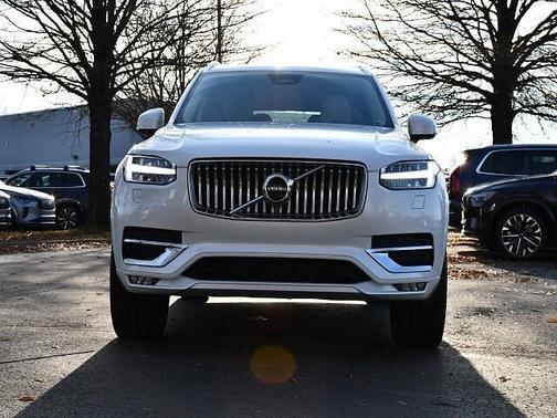 2024 Volvo XC90 Plus