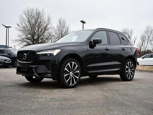 2025 Volvo XC60 Plus