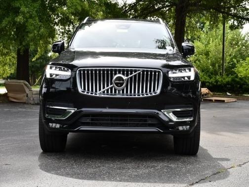 2023 Volvo XC90 B6 AWD Ultimate 7-Seater