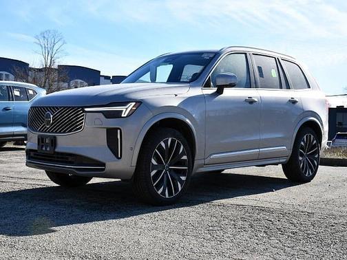 2025 Volvo XC90 Plus