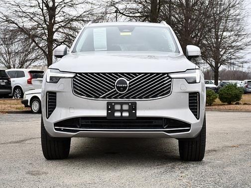 2025 Volvo XC90 Plus