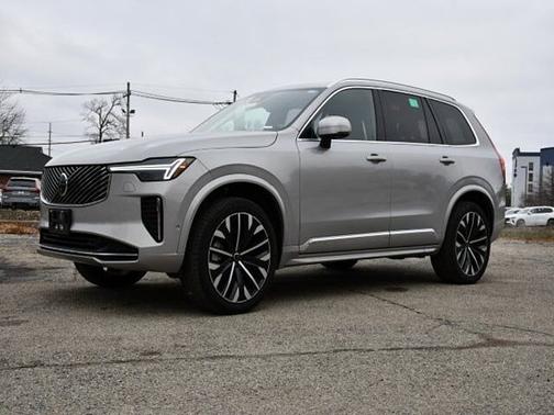 2025 Volvo XC90 Plus