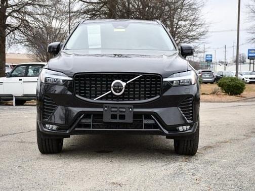 2025 Volvo XC60 Plus