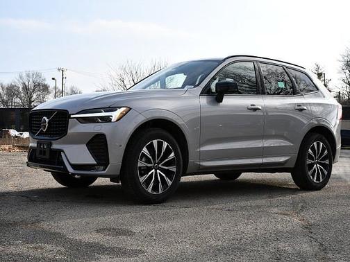 2025 Volvo XC60 Plus