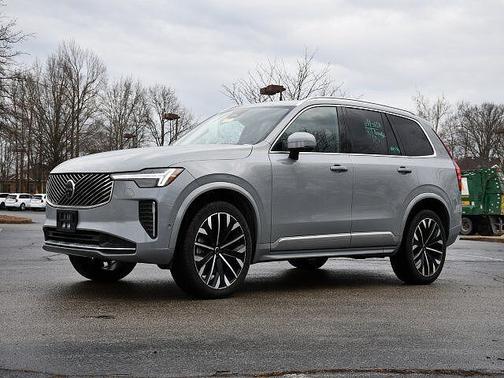 2025 Volvo XC90 Plus