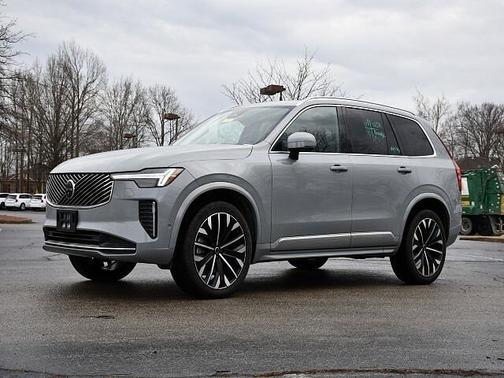 2025 Volvo XC90 Plus