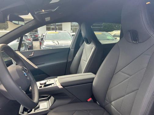 2026 BMW iX xDrive45