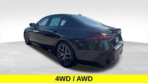 2025 BMW i5 M60