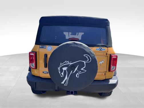 Orange Metallic 2022 Ford Bronco Black Diamond