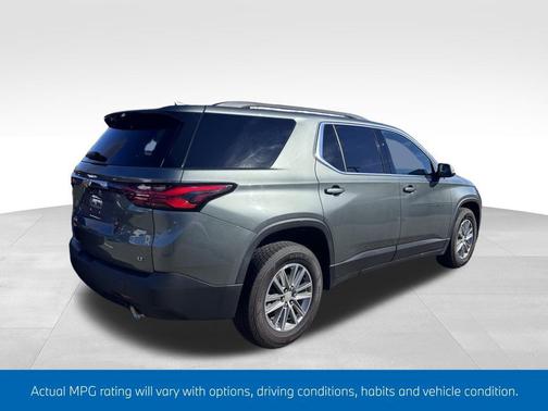 2022 Chevrolet Traverse LT Leather