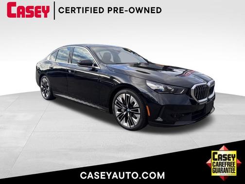 Black Sapphire Metallic 2026 BMW i5 xDrive40