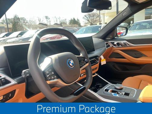 Vegas Red Metallic 2026 BMW i4 Gran Coupe xDrive40