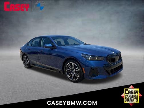Blue 2027 BMW 530 i