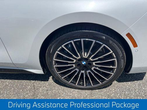 Mineral White Metallic 2026 BMW 760 xDrive