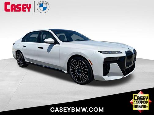 Mineral White Metallic 2026 BMW 760 xDrive