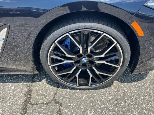 Carbon Black Metallic 2026 BMW 840 i xDrive