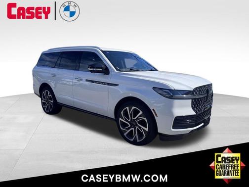 White Metallic 2026 Lincoln Navigator Black Label