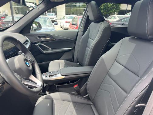 Dune 2026 BMW X1 xDrive28i