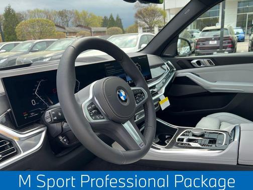 Carbon Black Metallic 2026 BMW X5 xDrive40i