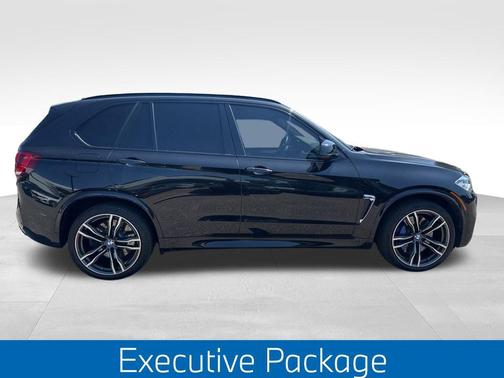 Black Sapphire Metallic 2017 BMW X5 M Base