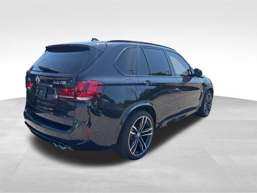 Black Sapphire Metallic 2017 BMW X5 M Base