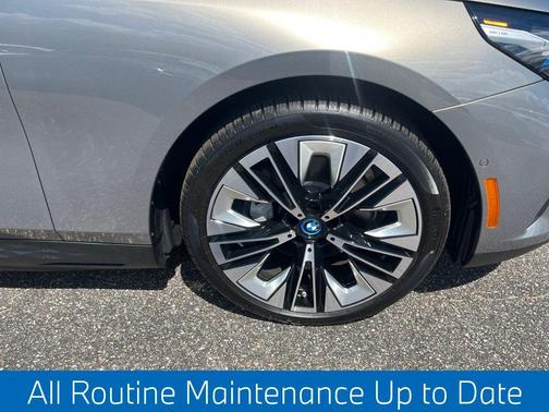 2025 BMW i5 eDrive40