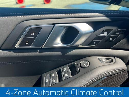 Black Sapphire Metallic 2026 BMW X5 xDrive40i