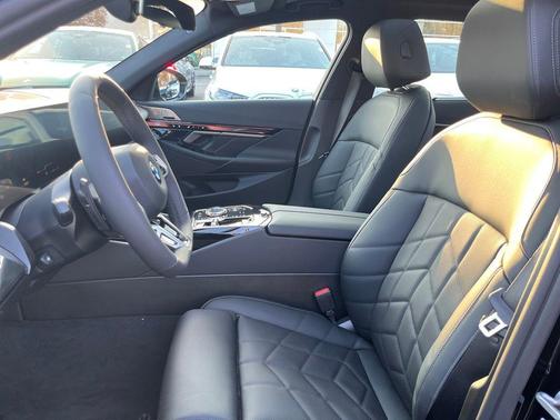 2026 BMW 540 i xDrive