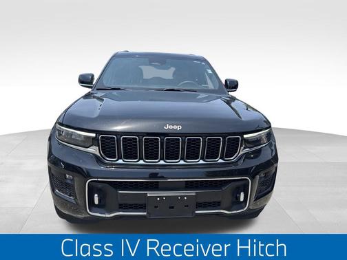 Diamond Black Crystal Pearlcoat 2025 Jeep Grand Cherokee Overland