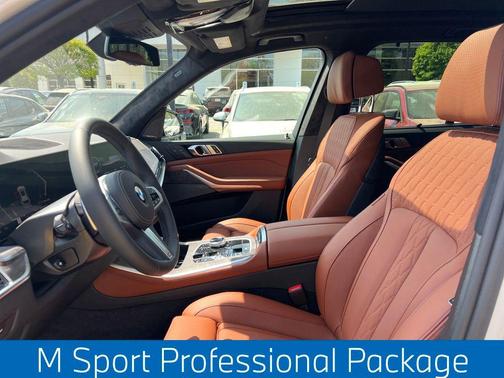 Mineral White Metallic 2026 BMW X5 xDrive40i