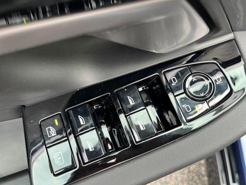 2026 BMW i5 xDrive40