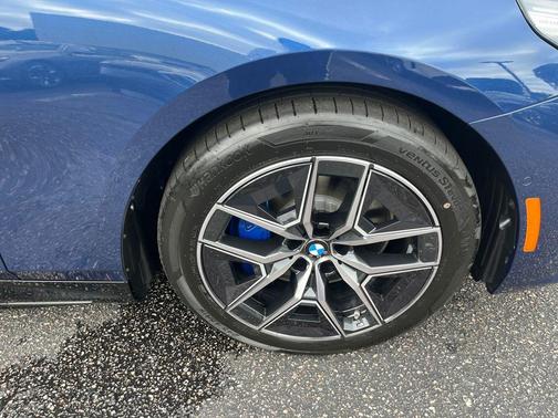 2026 BMW i5 xDrive40