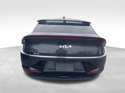 2022 Kia EV6 Wind