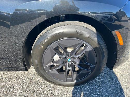 2026 BMW iX xDrive60