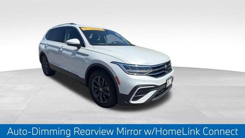 Opal White Pearl 2023 Volkswagen Tiguan 2.0T SE