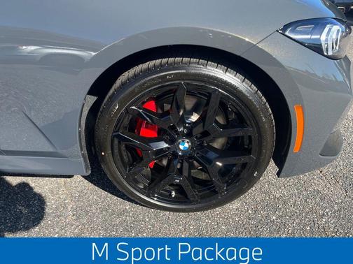 2026 BMW 330 i xDrive