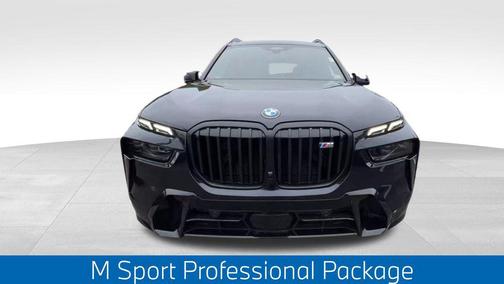 2025 BMW X7 M60i
