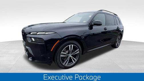 2025 BMW X7 M60i
