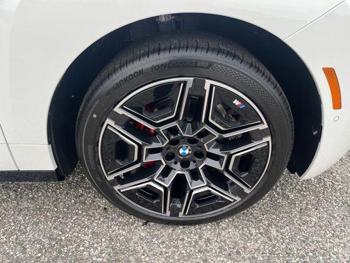 2026 BMW iX xDrive60