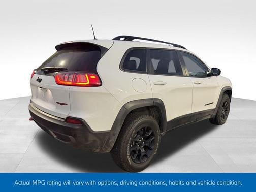 2023 Jeep Cherokee Trailhawk