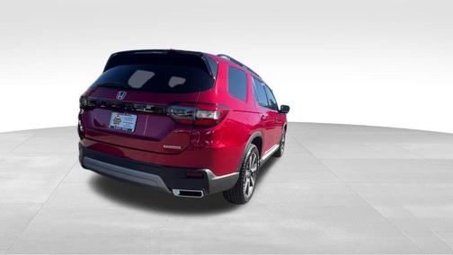 2025 Honda Pilot Touring 8-Passenger