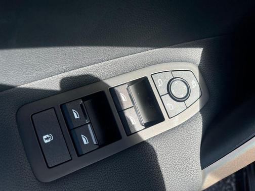 2026 BMW iX xDrive60