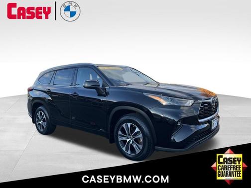 2022 Toyota Highlander Hybrid XLE