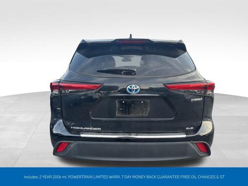 2022 Toyota Highlander Hybrid XLE