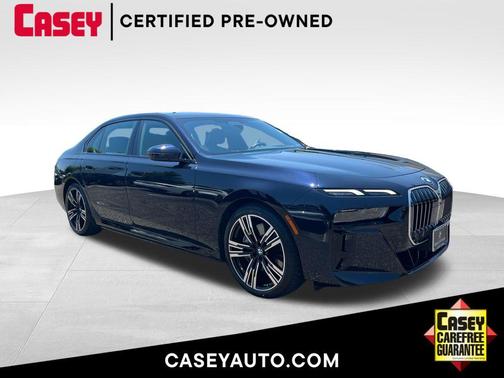 Carbon Black Metallic 2025 BMW 750e i xDrive